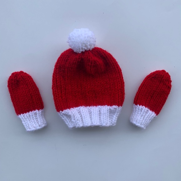 Santa Baby Hat & Mitten Set - Picture 1 of 1
